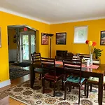 Cozy House B&B