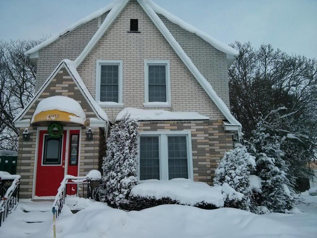 Cozy House Bed & Breakfast